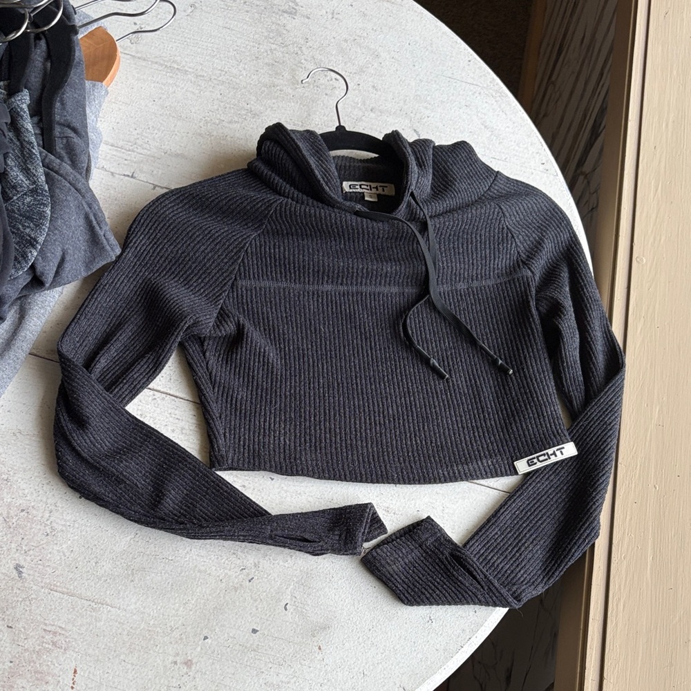ETCH Black Ribbed Cropped Hoodie